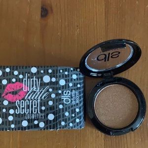 NWT Dirty Little Secret Cosmetics Bronzer